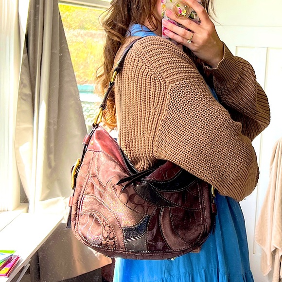 SOLD - Coach Zoe Hobo Patchwork Shoulder Bag - Picture 2 of 11